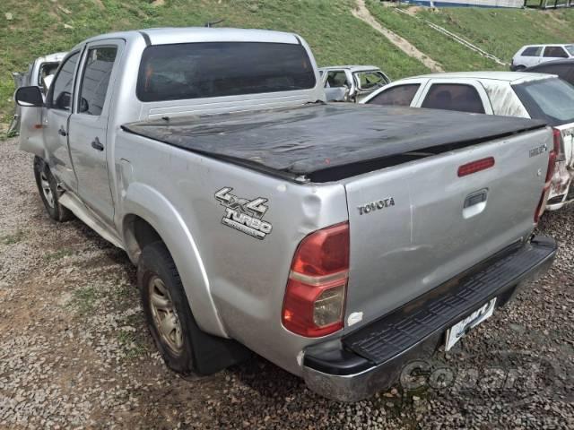 2013 TOYOTA HILUX CD 