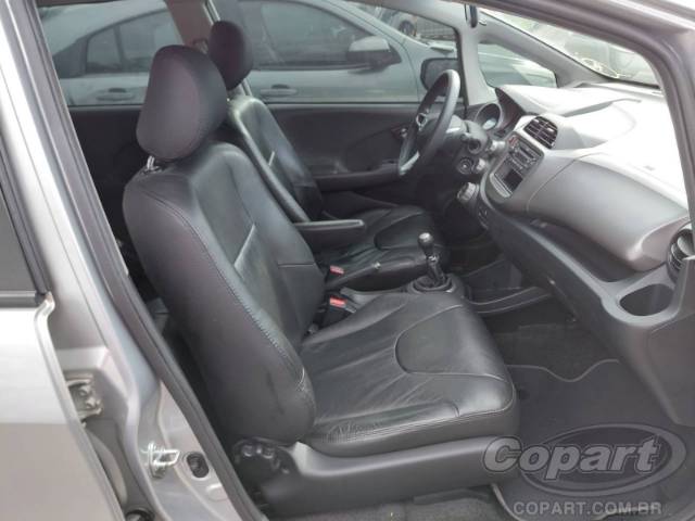 2010 HONDA FIT 