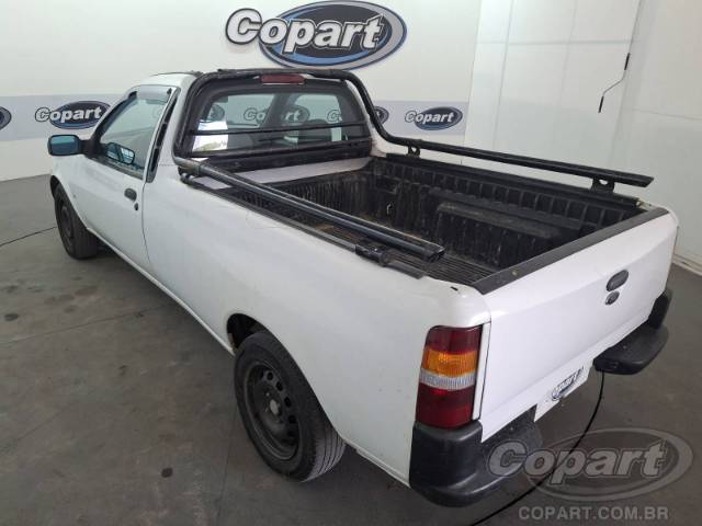 2011 FORD COURIER 
