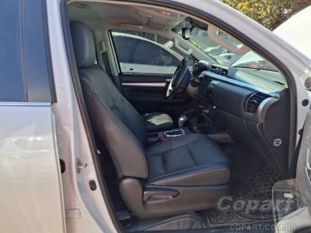 2024 TOYOTA HILUX CD 