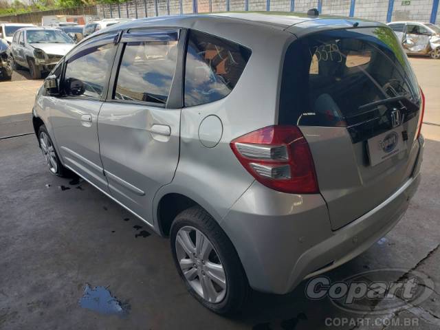 2013 HONDA FIT 