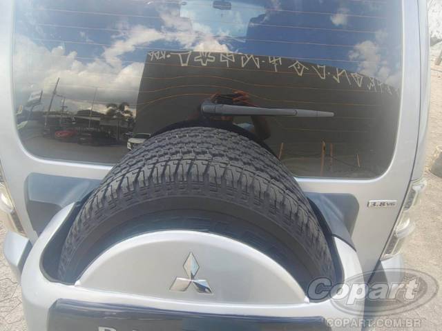 2011 MITSUBISHI PAJERO FULL 