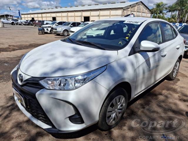 2024 TOYOTA YARIS SEDA 