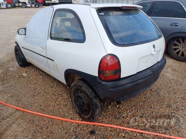1996 CHEVROLET CORSA 
