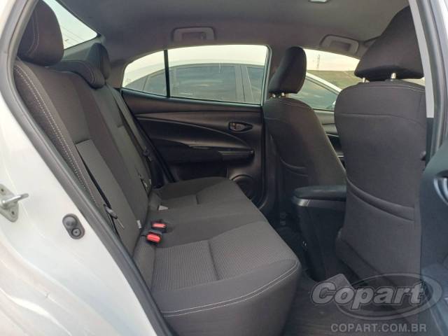 2023 TOYOTA YARIS SEDA 