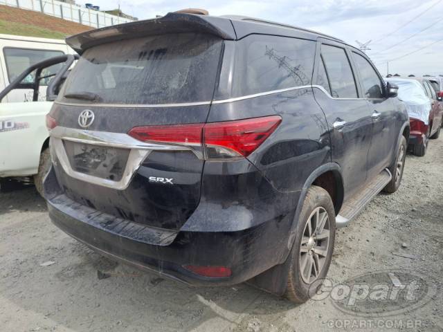 2016 TOYOTA HILUX SW4 