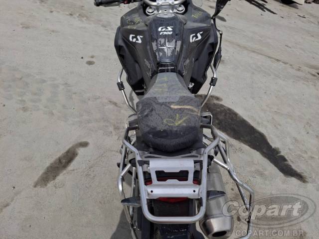 2025 BMW F 900 