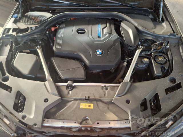 2022 BMW SERIE 5 