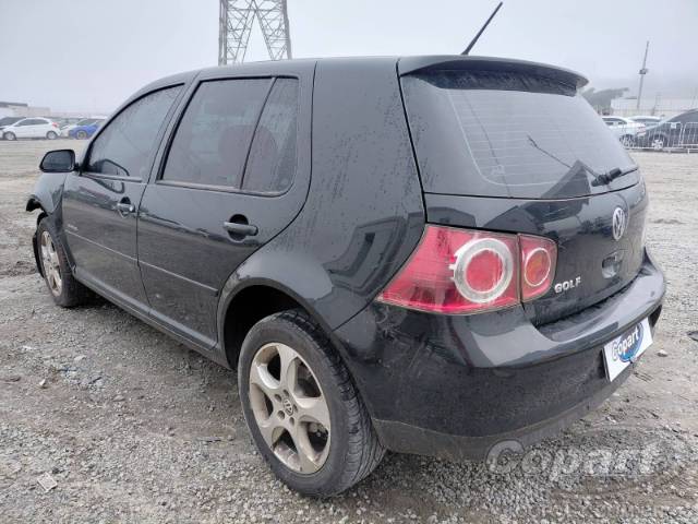 2010 VOLKSWAGEN GOLF 