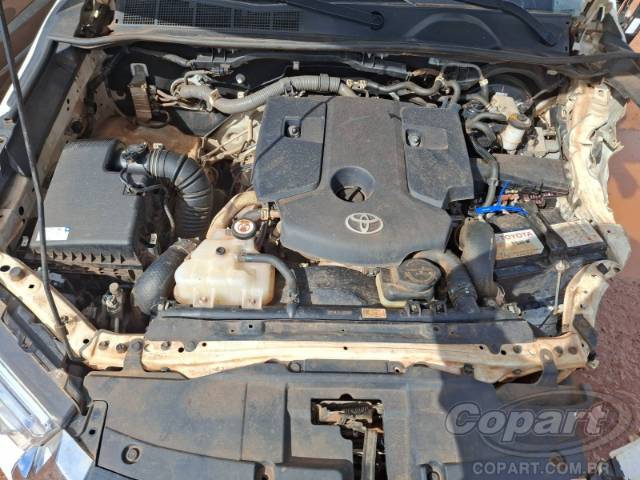 2024 TOYOTA HILUX CD 