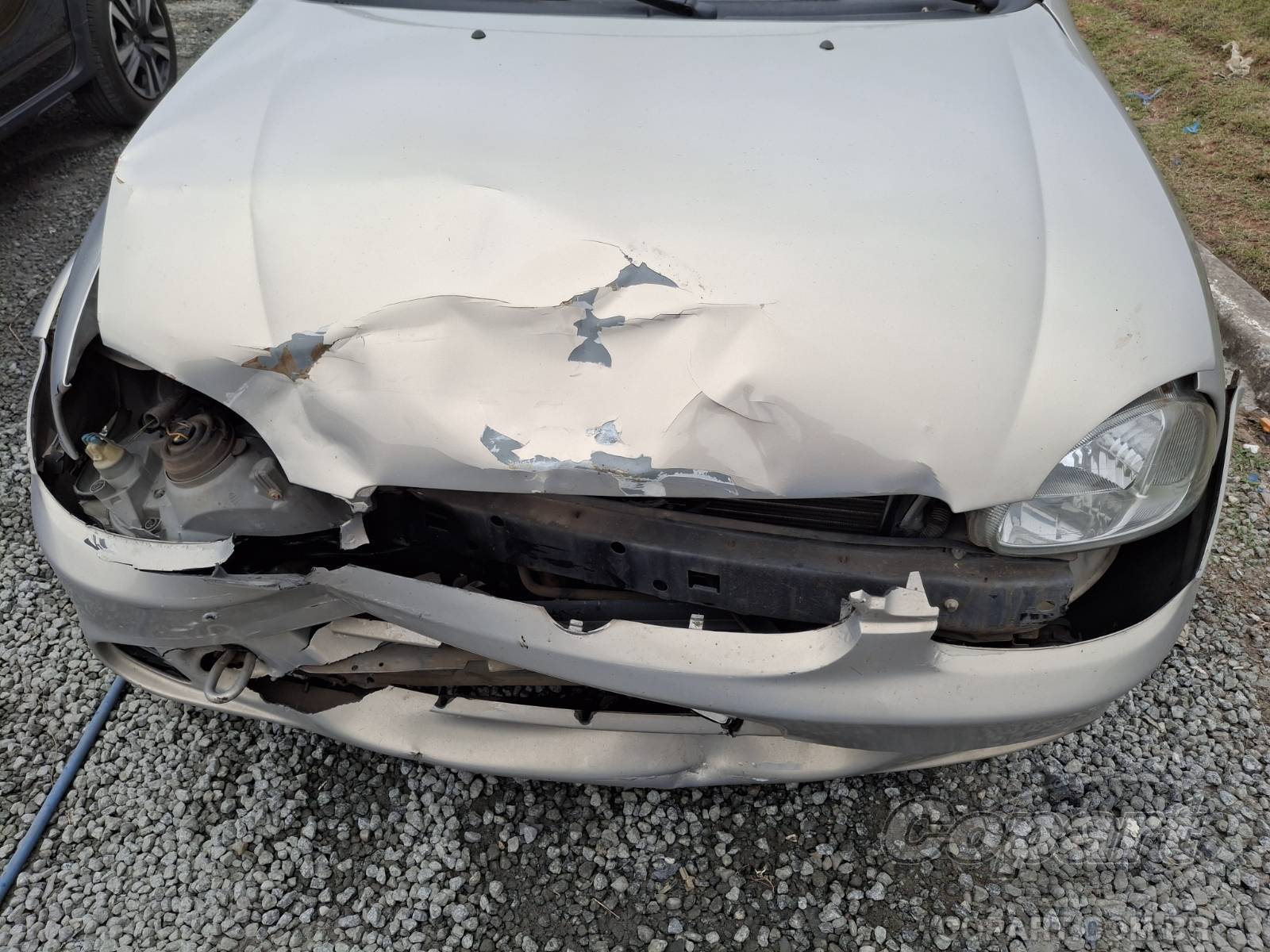 2004 CHEVROLET CORSA SEDAN — foto 12 de 15