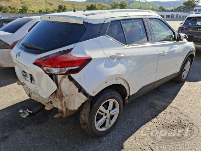 2020 NISSAN KICKS 