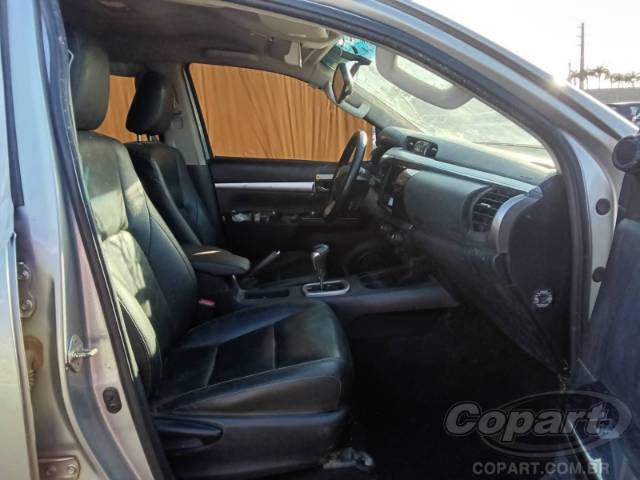 2024 TOYOTA HILUX CD 