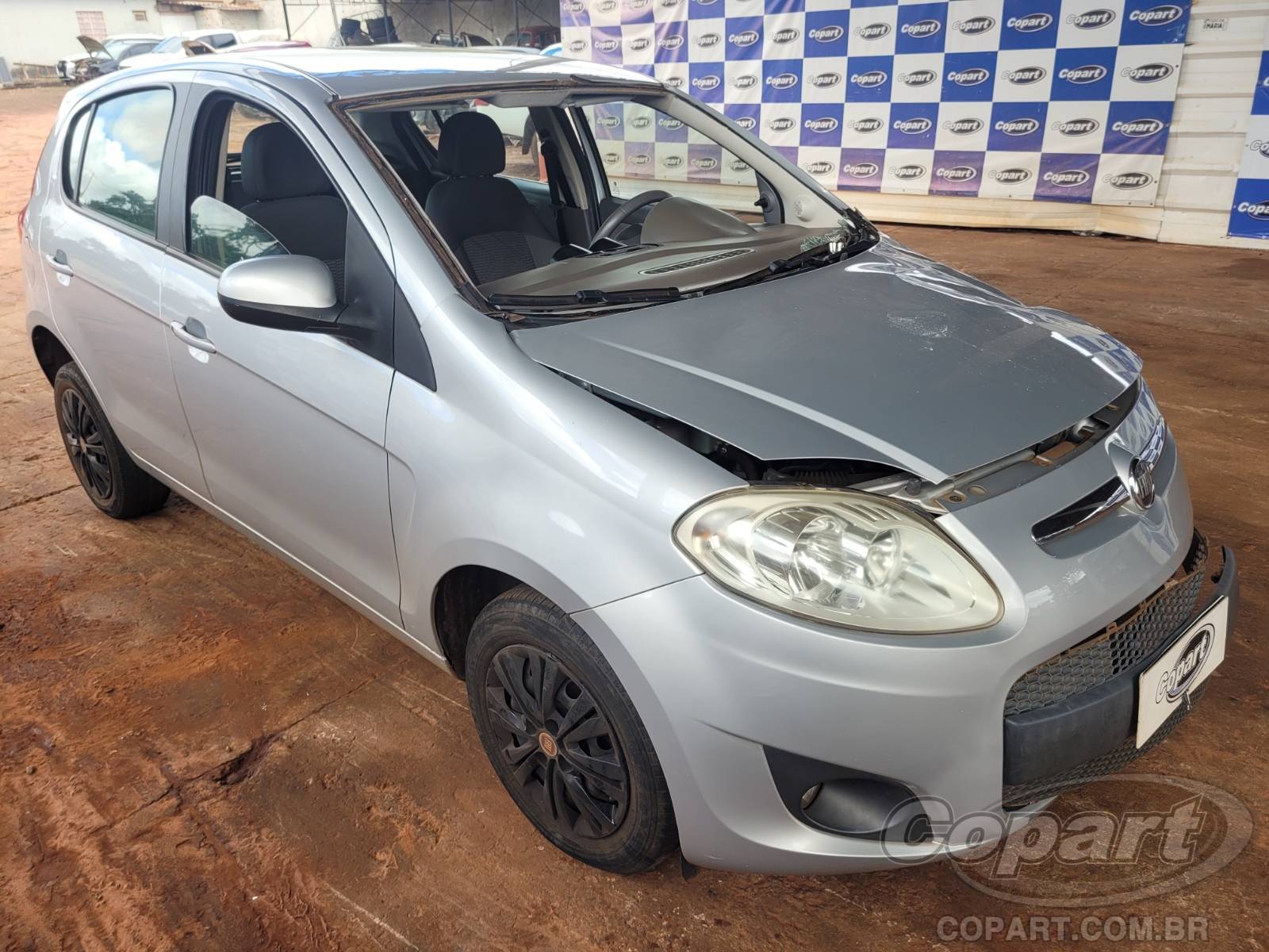 Veículo Fiat Palio Fiat Palio Attractive 1.0 Evo 2012 Colisão 2012 em leilão