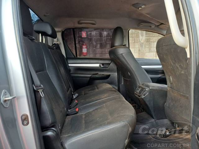 2023 TOYOTA HILUX CD 