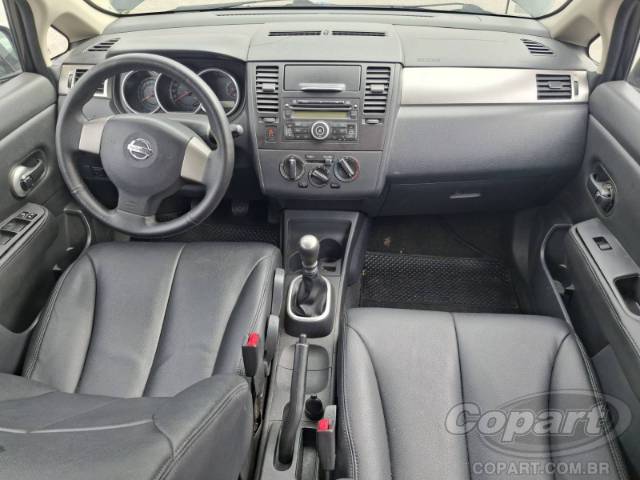 2011 NISSAN TIIDA 