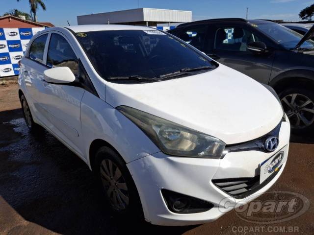 2015 HYUNDAI HB20 
