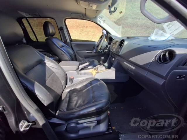 2015 VOLKSWAGEN AMAROK 