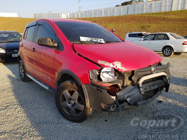 Veículo VW - VolksWagen Fox Volkswagen Fox Crossfox 1.6 Total Flex 2007 Colisão Média Monta 2007 em leilão