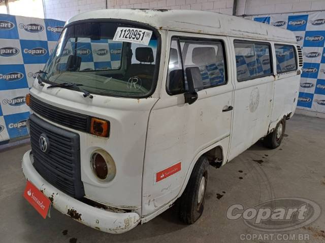2011 VOLKSWAGEN KOMBI 