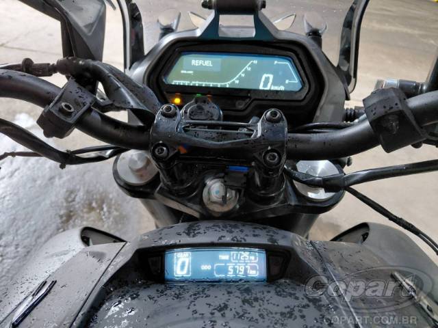 2025 BAJAJ DOMINAR 