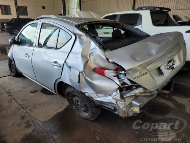 2019 NISSAN VERSA 