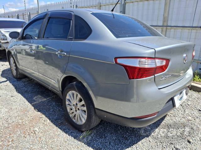 2014 FIAT GRAND SIENA 