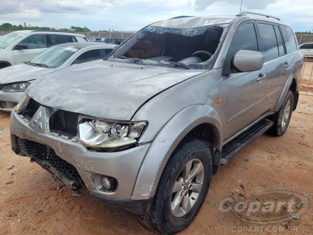 2013 MITSUBISHI PAJERO DAKAR 
