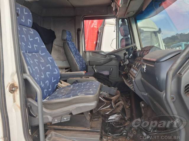 2011 IVECO TECTOR 