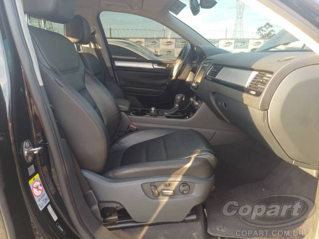 2014 VOLKSWAGEN TOUAREG 