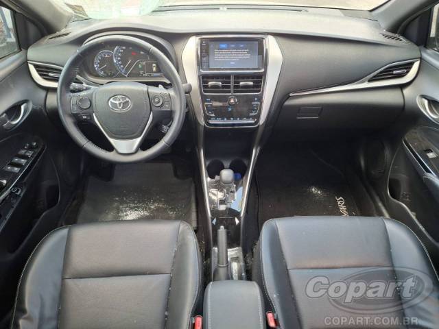 2021 TOYOTA YARIS 