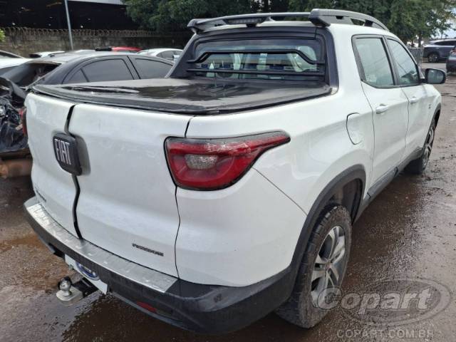 2017 FIAT TORO 