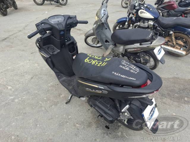 2027 YAMAHA FLUO 