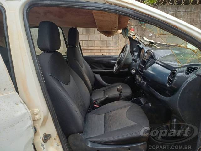 2017 FIAT UNO 