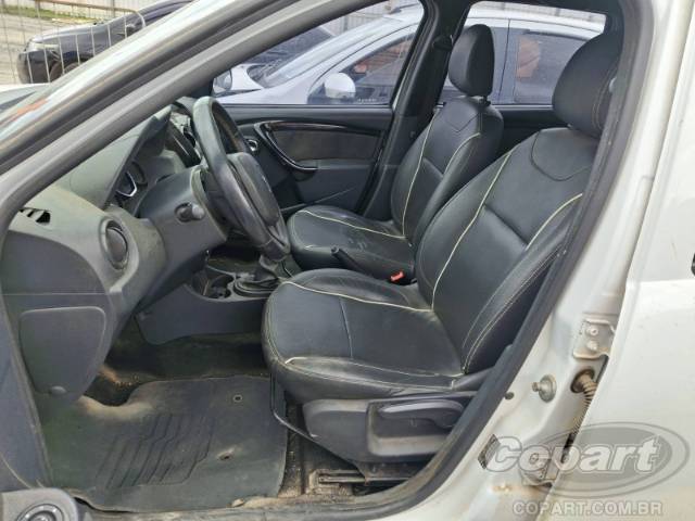 2020 RENAULT DUSTER OROCH 