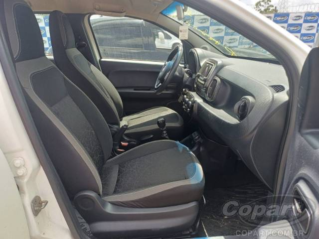 2017 FIAT MOBI 