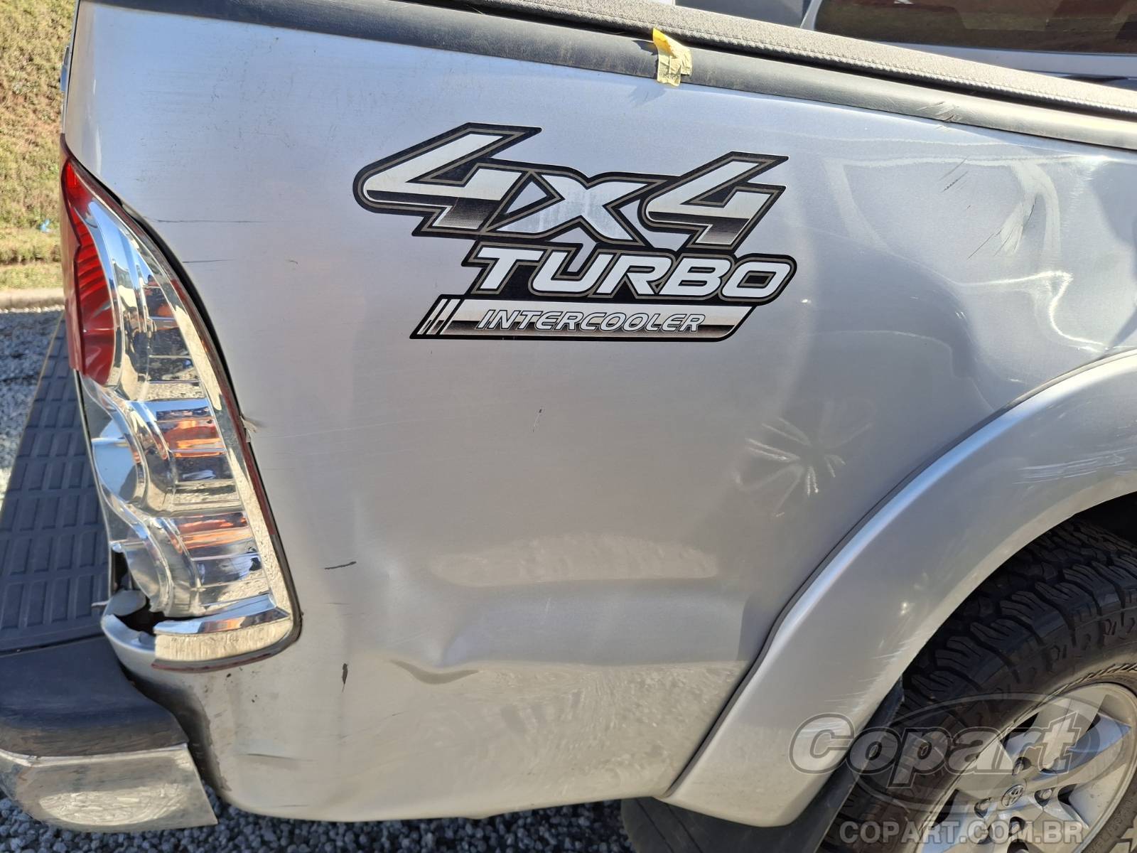 2011 TOYOTA HILUX CD — foto 12 de 15
