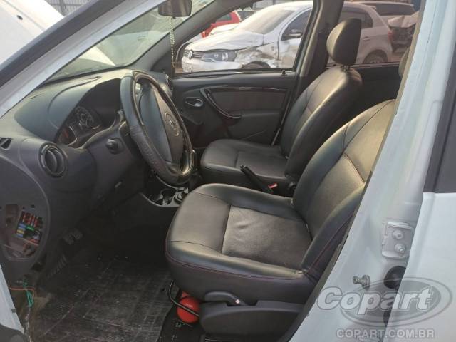 2014 RENAULT SANDERO 