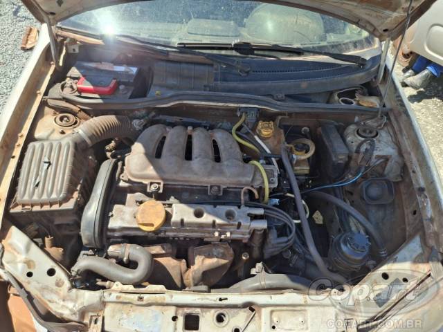 2001 CHEVROLET CORSA SEDAN 