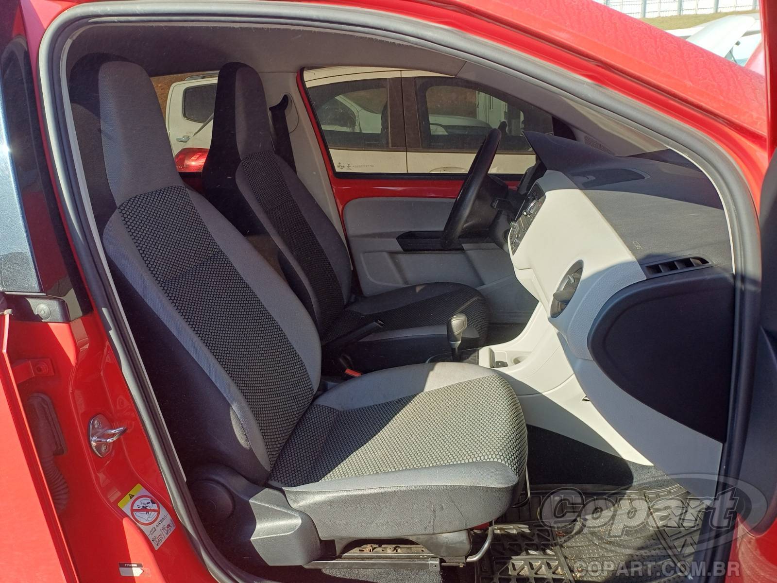 2015 VOLKSWAGEN UP — foto 5 de 11