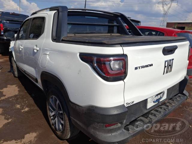 2027 FIAT STRADA CD 