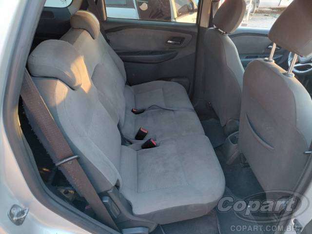 2016 CHEVROLET SPIN 