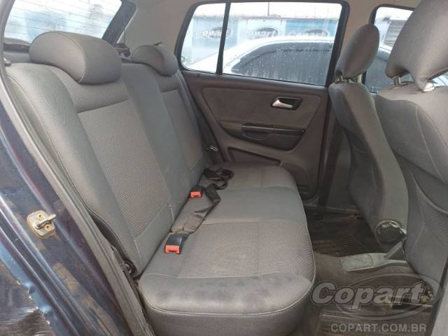 2011 VOLKSWAGEN FOX 