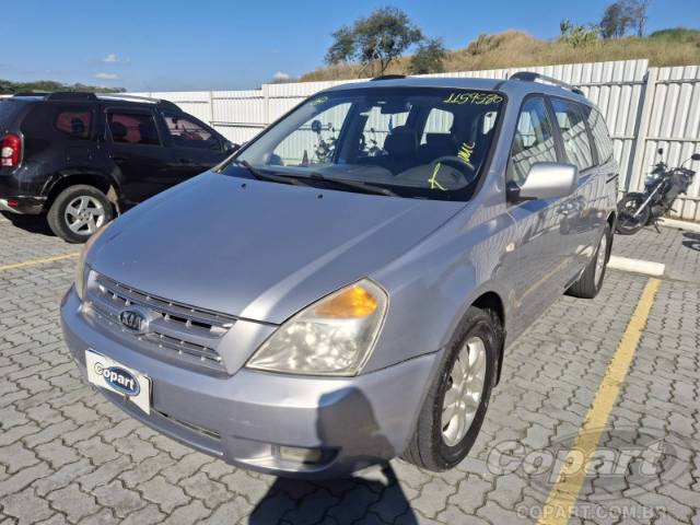 2011 KIA GRAND CARNIVAL 