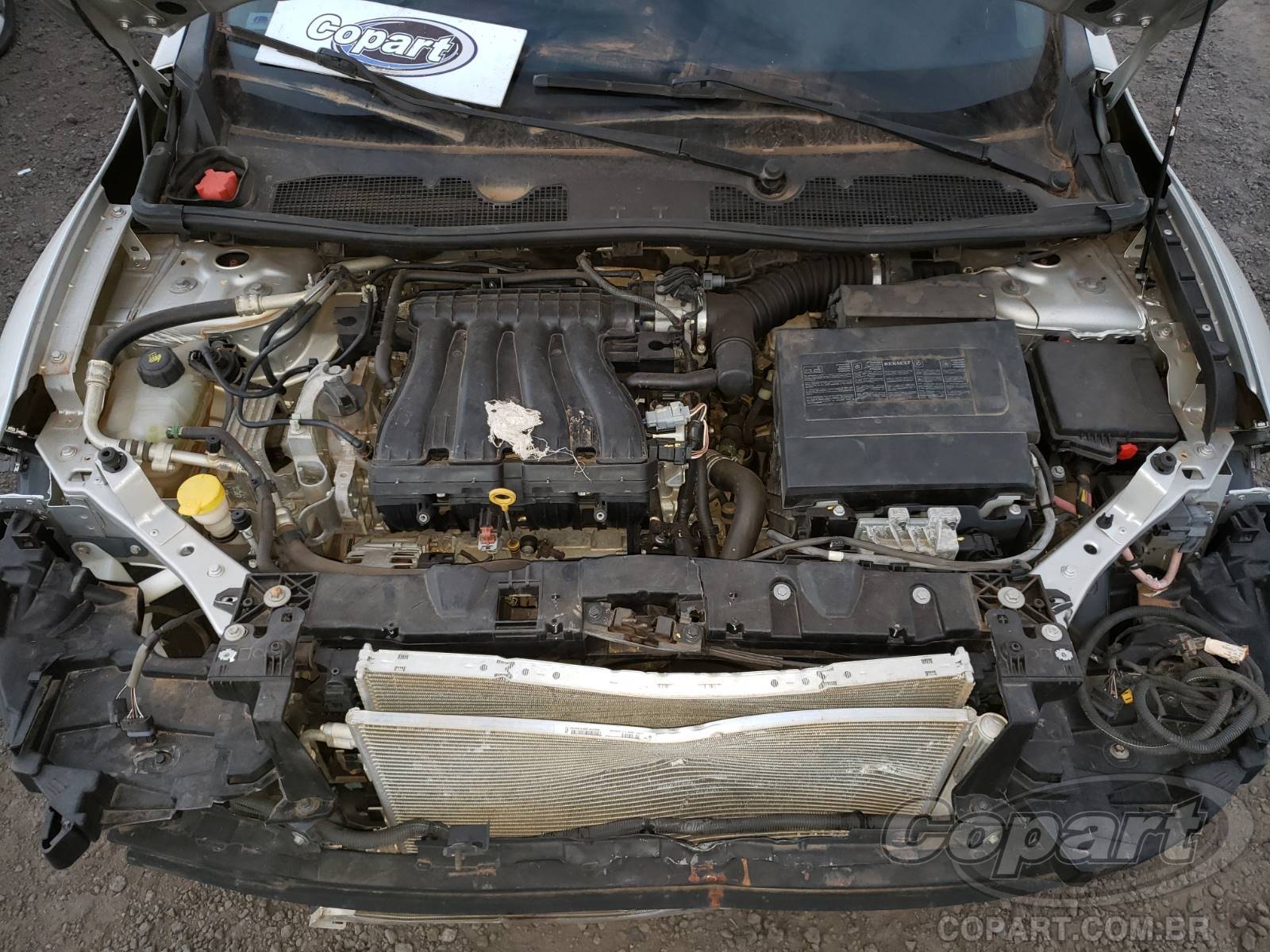 Foto 7 de 10: 2016 RENAULT FLUENCE