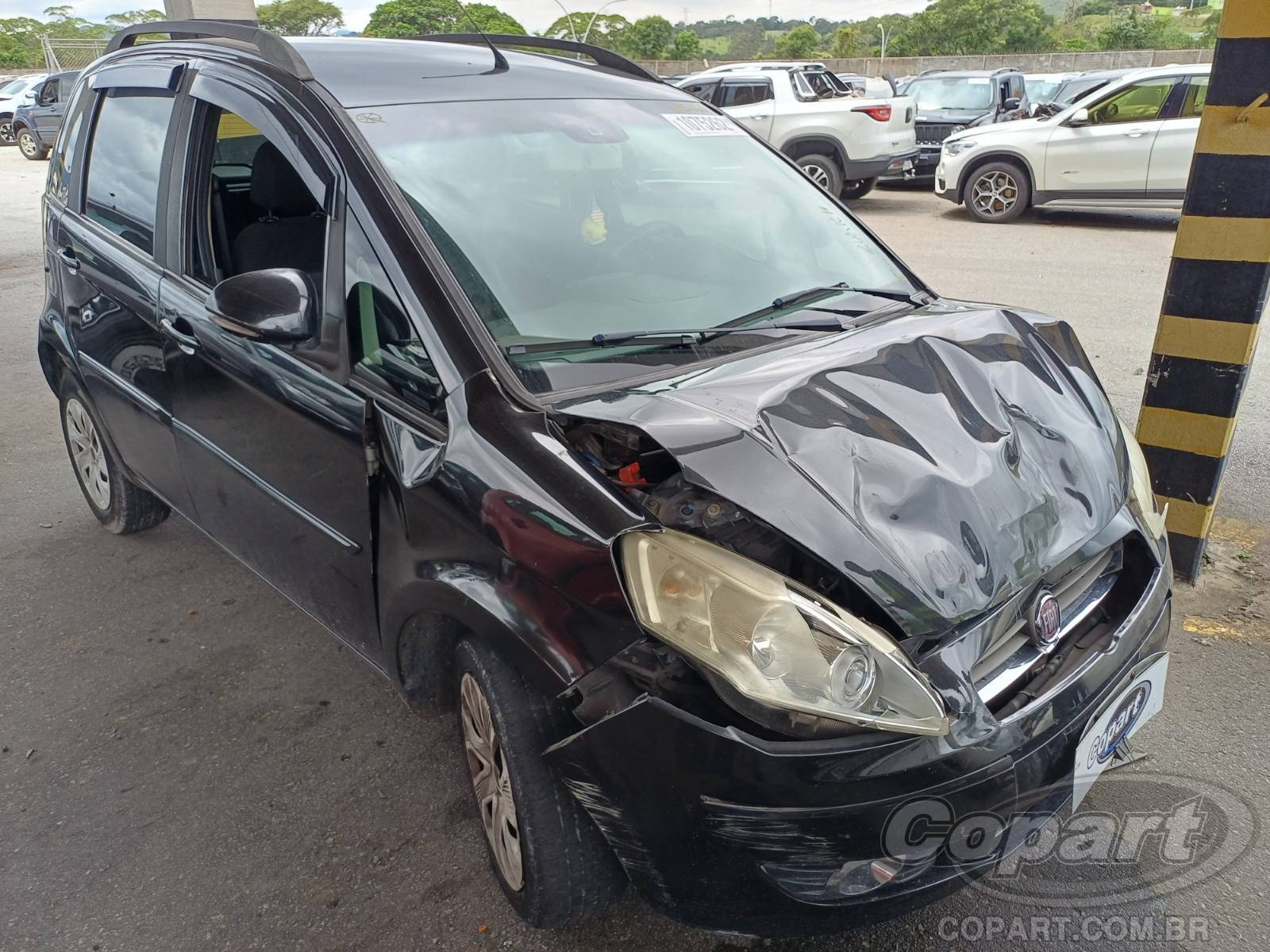 Fiat Idea Attractive 1.4 Fire 2013 Colisão Frontal