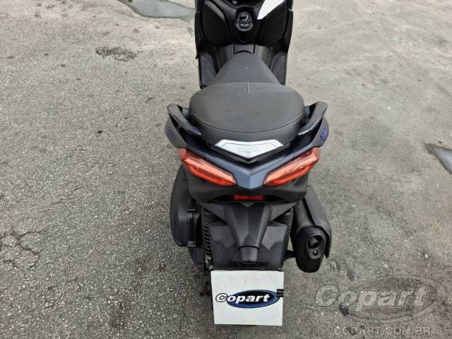 2024 YAMAHA XMAX 