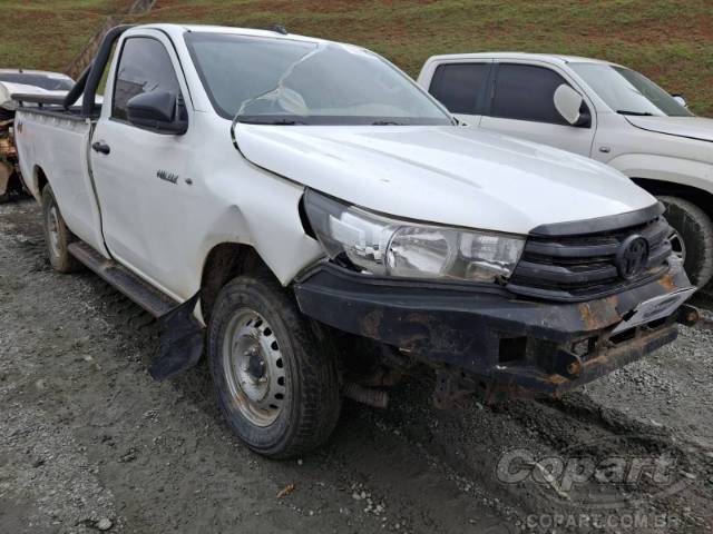 2021 TOYOTA HILUX CS 