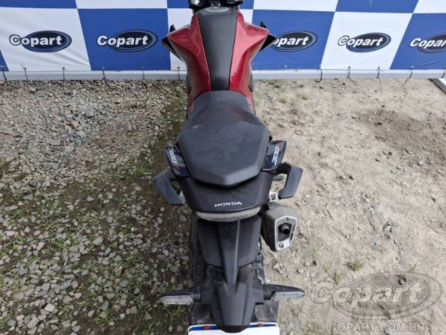 2025 HONDA CB 300F 