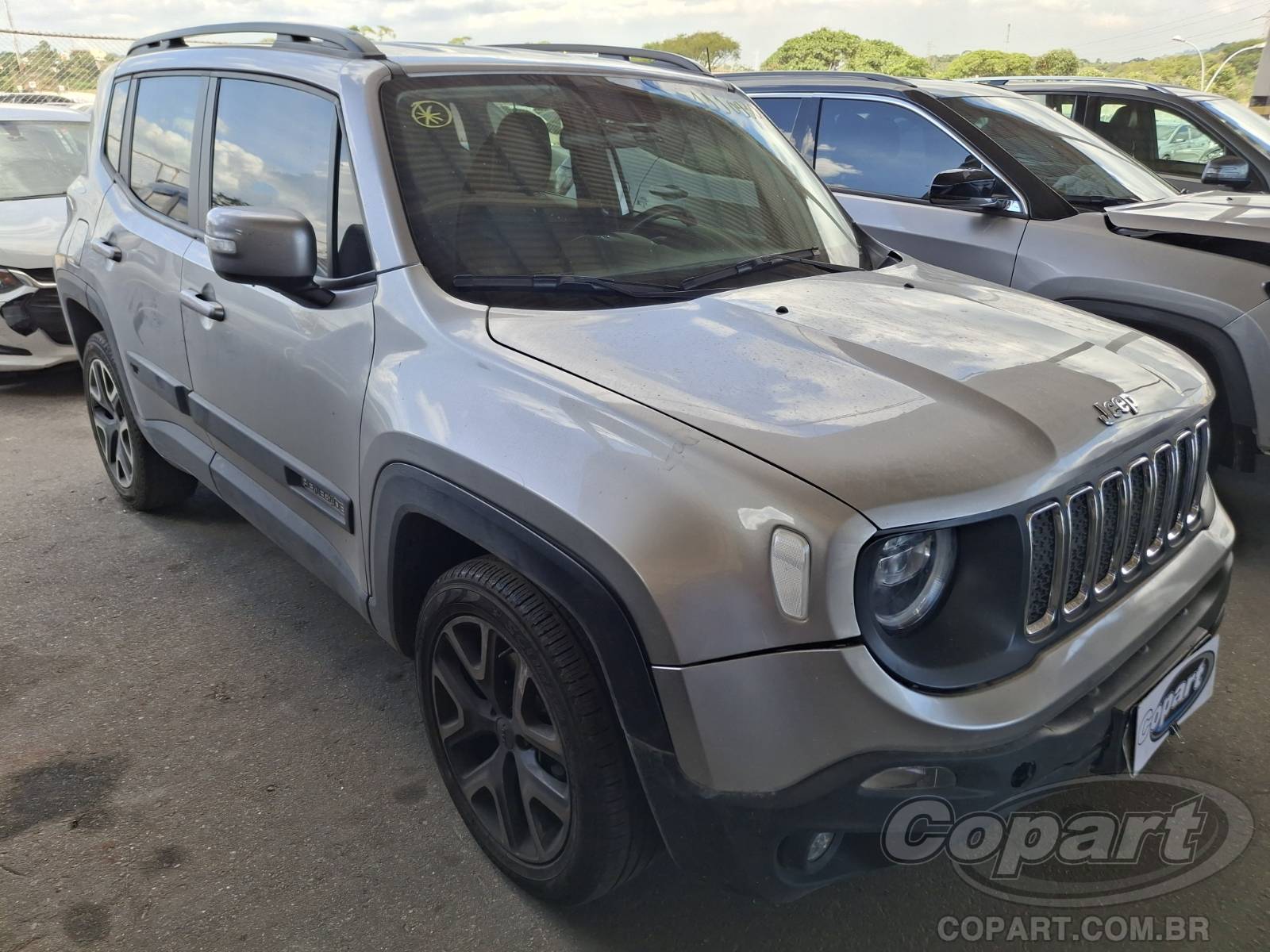 Veículo Fiat Renegade JEEP Renegade 2021 1.8 Flex SUV 2021 em leilão